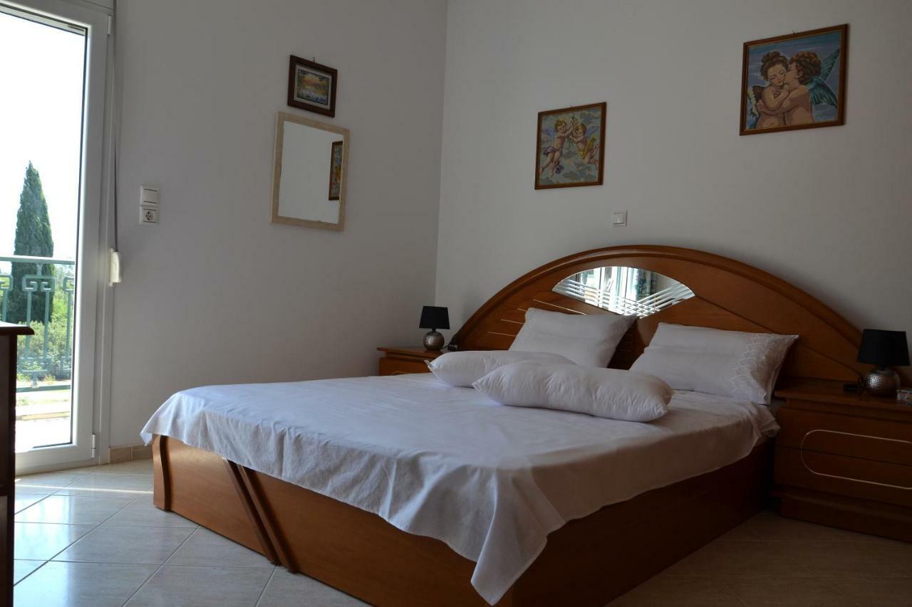 Spacious 1 Bedroom Apartment 2 Km To Pessada Beach Dhorizáta Zewnętrze zdjęcie